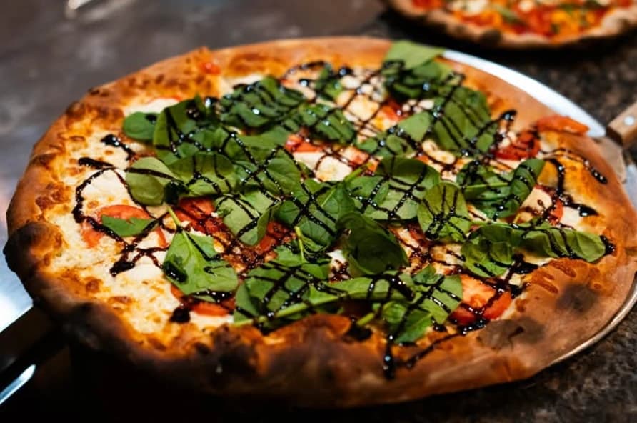 About Back Draughts Pizza